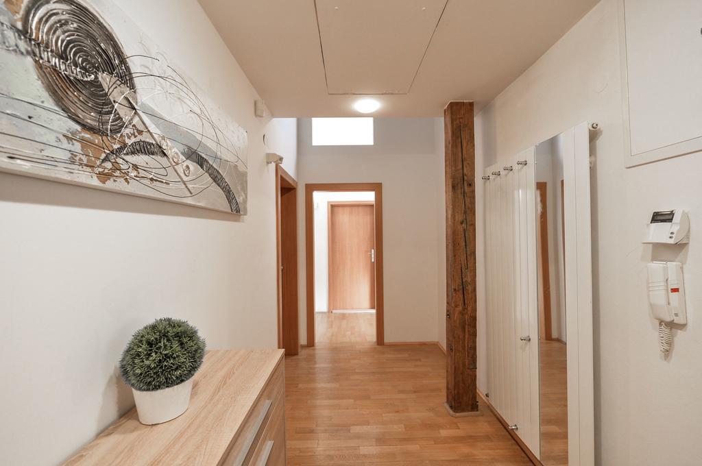 Amazing Charles Bridge Apartment Прага Екстер'єр фото
